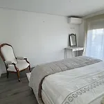 Padel Casa E Estudio-vitorino De Piaes Holiday home *