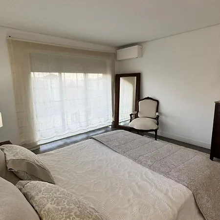 Dom wakacyjny Padel Quartos' Casa E Estudio-vitorino De Piaes