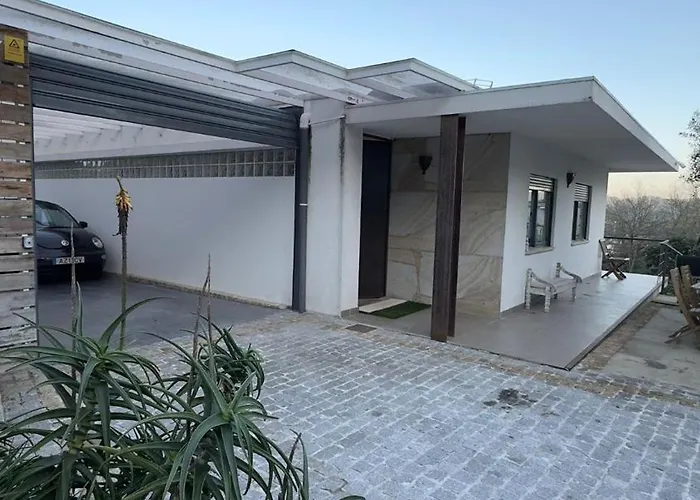 Padel Casa E Estudio-vitorino De Piaes Holiday home *