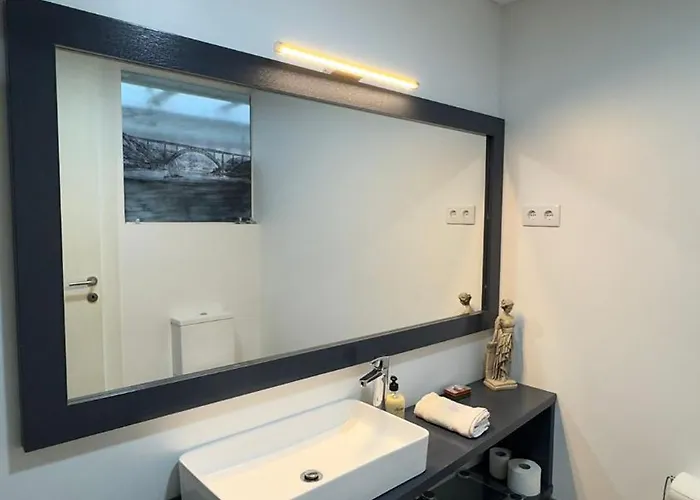 Holiday home Padel Casa E Estudio-vitorino De Piaes *